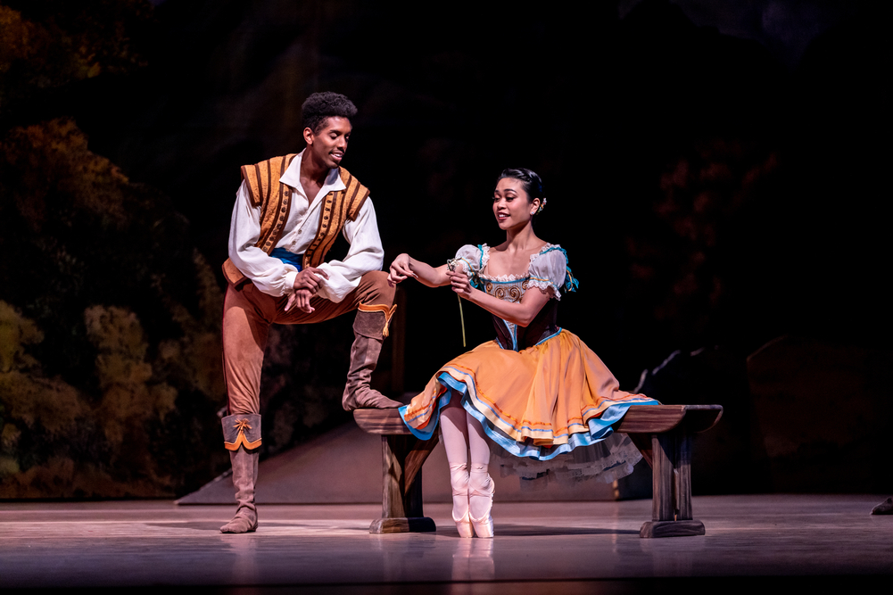 Angelica Generosa and Jonathan Batista in Giselle.