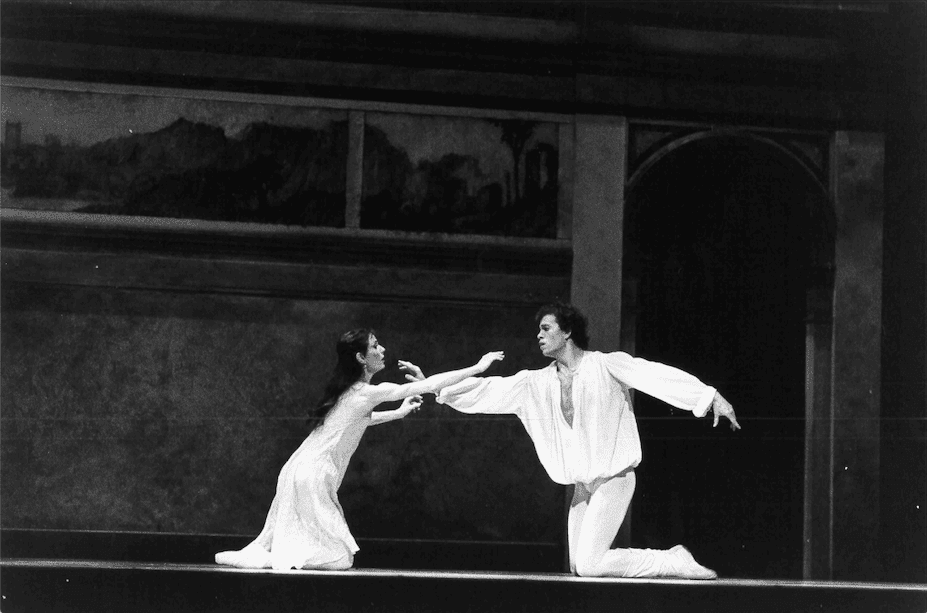 Romeo and Juliet_Deborah Hadley and Benjamin Houk_photo by David Cooper